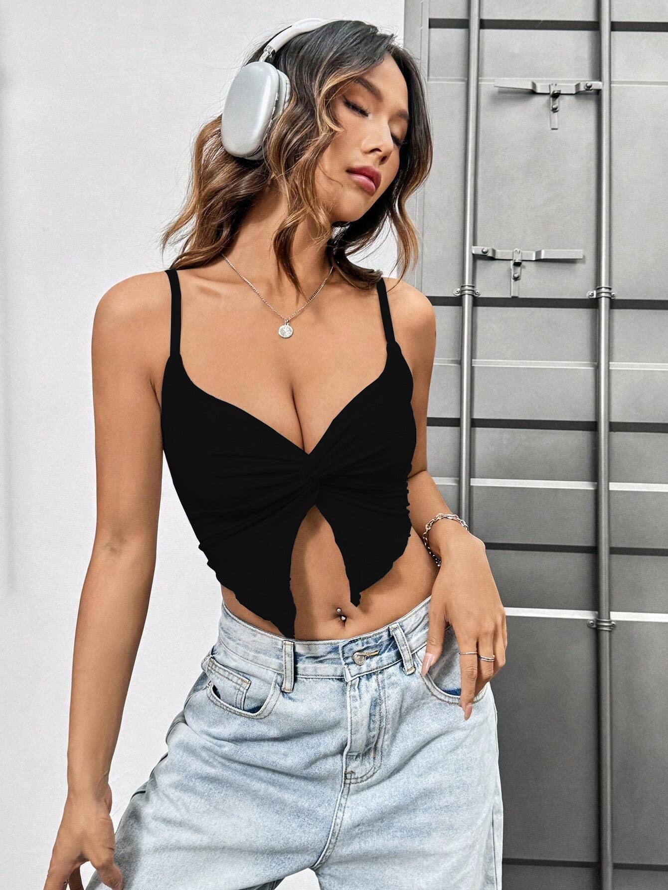 2025 women's clothing hot style sexy hot girl design slimming slit slimming camisole top